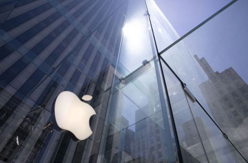 Apple-Fans auf der ganzen Welt warten schon auf das neue iPhone-Modell. Foto: AP/Mark Lennihan