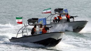 Eine maritim operierende Einheit der Revolutionsgarde patrouilliert vor der iranischen Küste in der Straße von Hormus. Foto: AFP