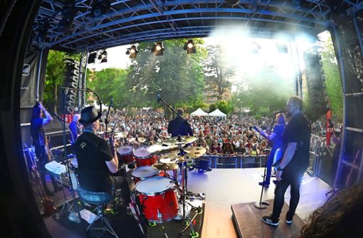 Die Höhner haben  ihre rund 3000 Zuhörer mit Hits wie „Viva Colonia“ begeistert. Foto: Werner Kuhnle