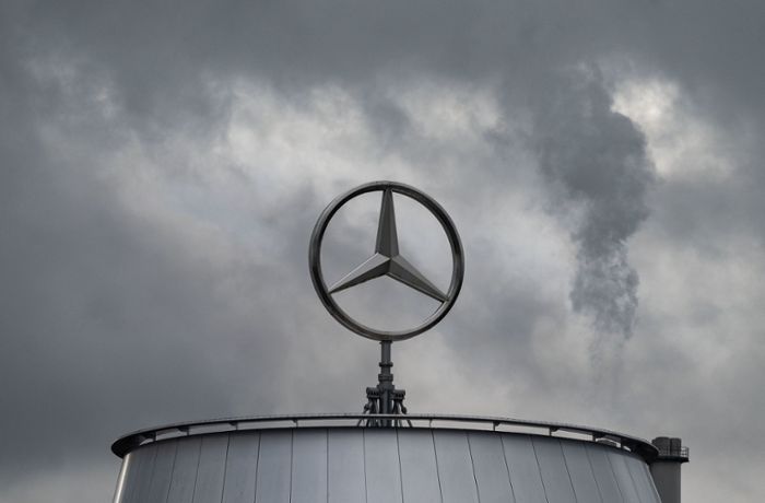 Musterkläger im Dieselskandal: 70.000 Euro Verlust –   Anleger Lukas Delp geht gegen Daimler vor