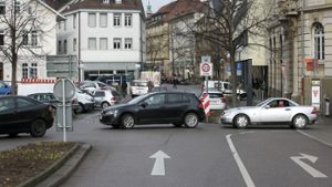 Der Pfeil in die Ritterstraße soll ebenso verschwinden wie die Kurzzeitparkplätze. Foto: Rudel/Archiv