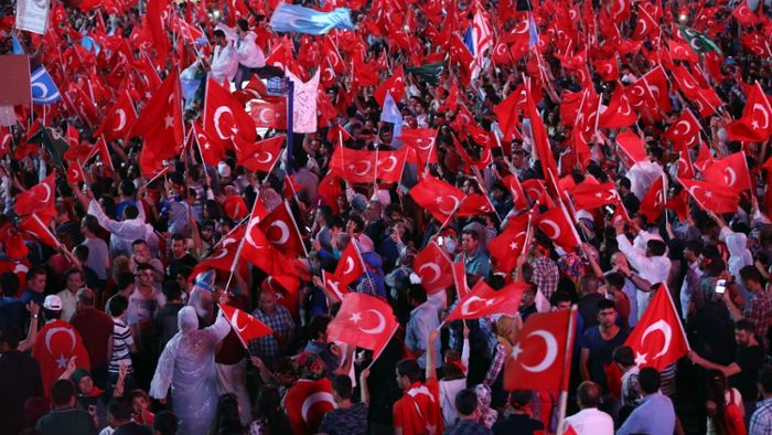 Erdogan verhängt dreimonatigen Ausnahmezustand