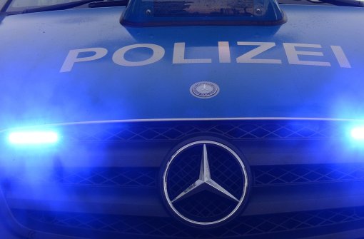 Ein 75-jähriger Mann ist am Samstag in Stuttgart von einem Projektil verletzt worden. Foto: dpa
