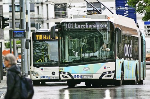 Busfahren zum Nulltarif, das wird es    für die Mitarbeiter der Esslinger Stadt- und Kreisverwaltungen auch  künftig nicht geben. Foto: Ines Rudel