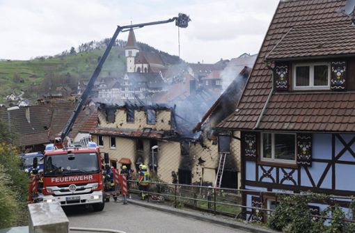 In einem Haus in Gernsbach ist in der Nacht zum Donnerstag ein Feuer ausgebrochen. Foto: dpa/Julian Rettig