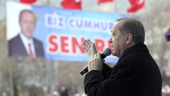Wahllokale für Türken in Deutschland nur bei guter Führung