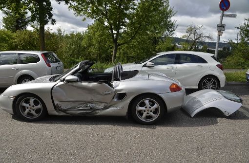 In Waiblingen ist es am Dienstagvormittag zu einem schweren Unfall gekommen. Foto: Andreas Rosar