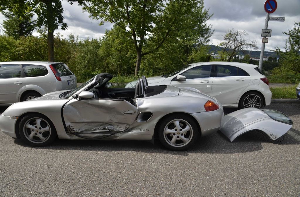 In Waiblingen ist es am Dienstagvormittag zu einem schweren Unfall gekommen.