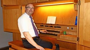 Unter dem Motto „Bach um sechs“ lädt Dekanatskantor Alexander Kuhlo 2017 zu einem Orgelkonzertzyklus in die Johanneskirche ein. Foto: Archiv Bernd Zeyer