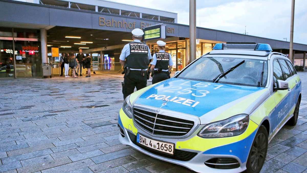 Körperverletzung in Böblingen: Schlägerei am Bahnhof nach Abifeier