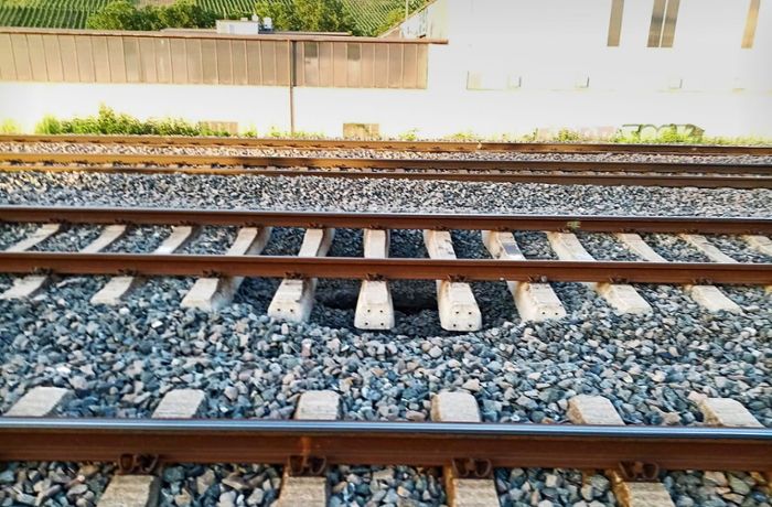 Zwischenfall in Stuttgart: Bahn rätselt weiter über Loch im Gleisbett