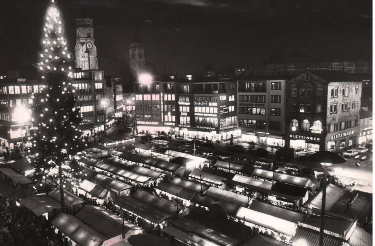 Der Stuttgarter Weihnachtsmarkt im Jahr 1971. Foto: Kraufmann