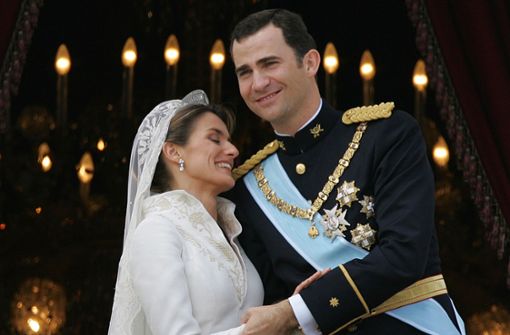 Die Journalistin und der König: 2004 heirateten Felipe und Letizia von Spanien Foto: AFP/SIMON