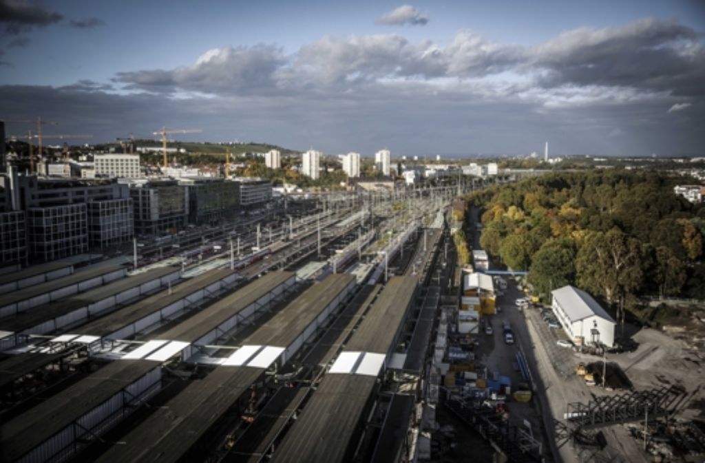 Wettbewerber der Bahn wollen die alten Gleisanlagen nach dem Bau des Tiefbahnhofs nutzen Foto: Leif Piechowski