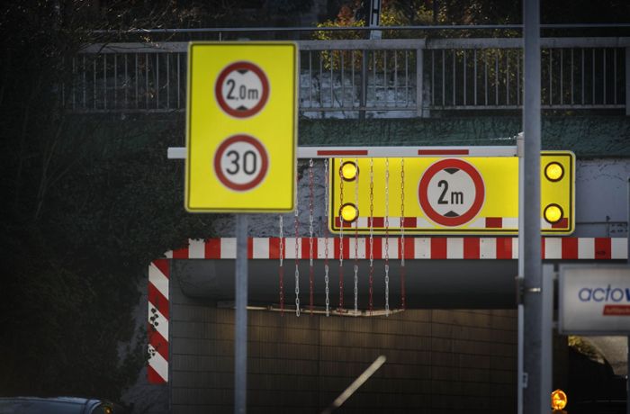 Unterführung in Weinstadt: Transporterfalle schnappt wieder zu