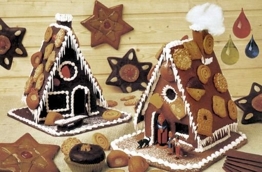 Weihnachtliches Hexenhaus, gebaut mit Honigkuchen und Spritzguss. Foto: MeisterMarken