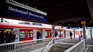 Die S-Bahn-Haltestelle Neckarpark in Bad-Cannstatt. (Symbolbild) Foto: Peter Petsch