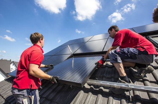 Eine Solaranlage auf dem Hausdach ist in der Regel eine Investition, die sich rechnet. Foto: imago