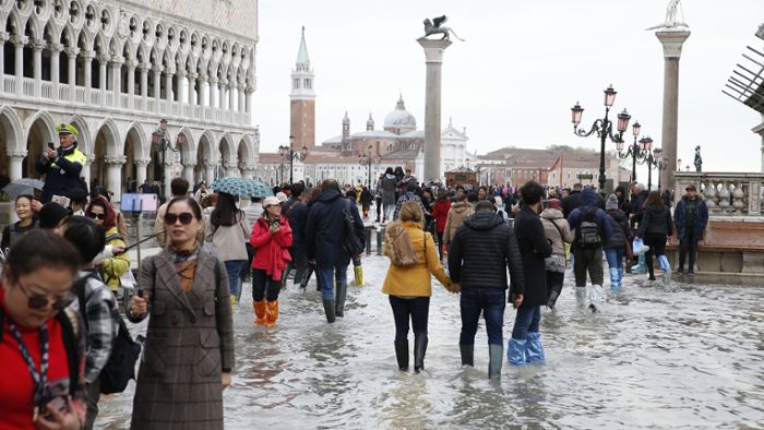 Mose soll Venedig vor Fluten schützen