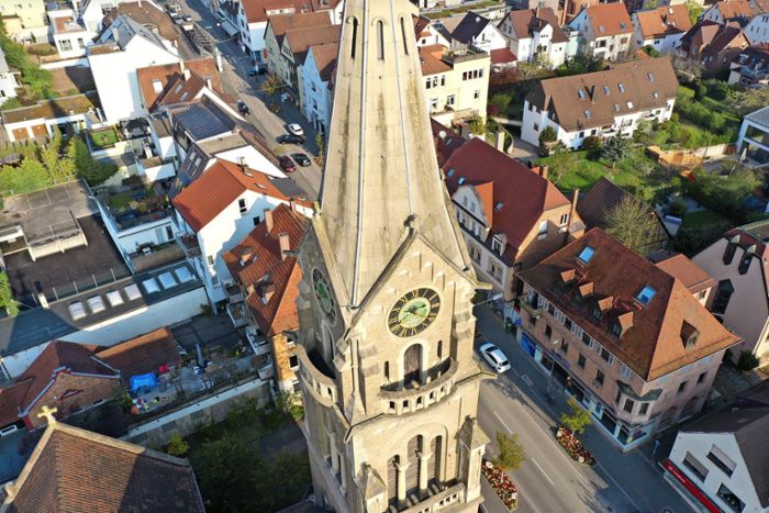 Pauluskirche in Zuffenhausen: Ein neues Dach für das Zuffenhäuser Wahrzeichen