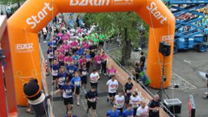 Die Teilnehmer des B2Run-Firmenlaufs hatten eine fünf Kilometer lange Strecke zu bewältigen. Foto: Georg Linsenmann