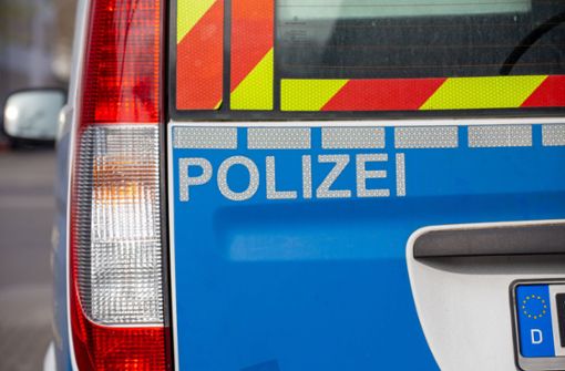 Die Polizei sucht nach Tätern, die einen Paketshop in Rottenburg überfallen haben (Symbolfoto). Foto: IMAGO/U. J. Alexander