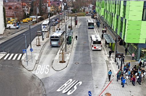 An der Stuttgarter Straße haben die Busse fortan ihren festen Platz. Foto: factum/Granville