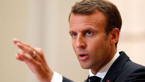 Der französische Präsident Emmanuel Macron schlägt Flüchtlingszentren in Europa vor. Foto: AFP