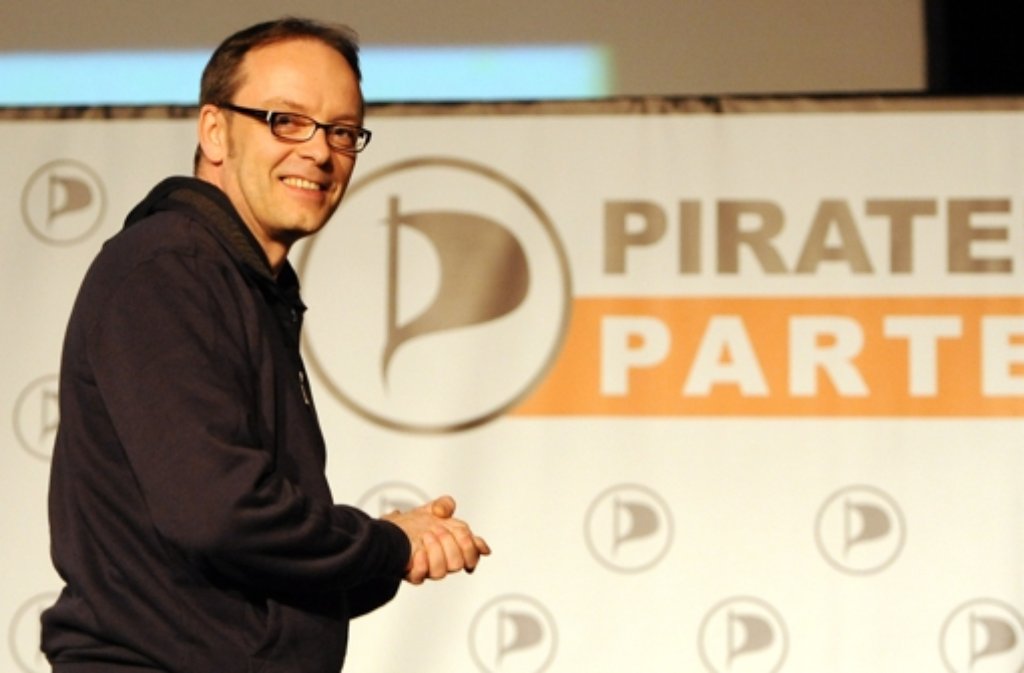Die Piratenpartei hat Thorsten Wirth aus Frankfurt am Main zum neuen Vorsitzenden gewählt. Das frühere Vorstandsmitglied erhielt beim Bundesparteitag am Samstag in Bremen 78,1 Prozent der Stimmen. Foto: dpa