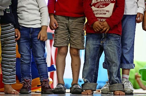 Abstimmung mit den Füßen? Den Eltern missfällt, dass der Kindergarten einstweilen ins Waldheim Bruderrain  zieht. Foto: dpa