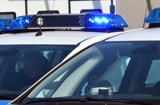 In Bielefeld ist es zu einer Messerattacke gekommen. Dabei rettete ein Busfahrer einer Frau vermutlich das Leben, wie die Polizei berichtet. Foto: dpa
