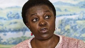 Italiens Ex-Einwanderungsministerin Cécile Kyenge ist empört über die Wortwahl von Innenminister Alfano Foto: dpa