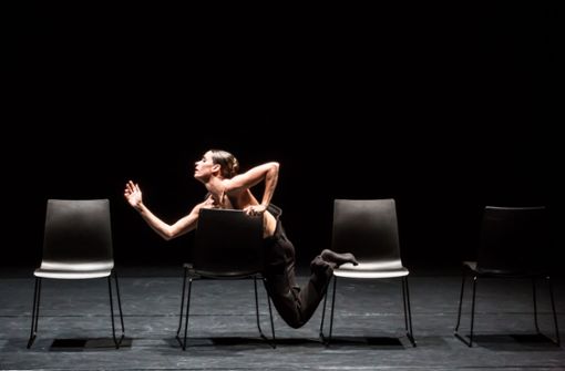 Bruna Andrade tanzt Kinsun Chans Solo „Silent Swan“. Foto: Jeanette Bak/GD