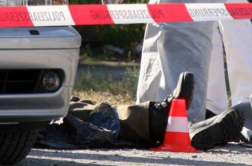 Der Stuttgarter Generalstaatsanwalt Klaus Pflieger geht davon aus, dass die beiden tot aufgefundenen mutmaßlichen Bankräuber sowie die verhaftete 36-Jährige zur Tätergruppe gehören. Foto: dpa