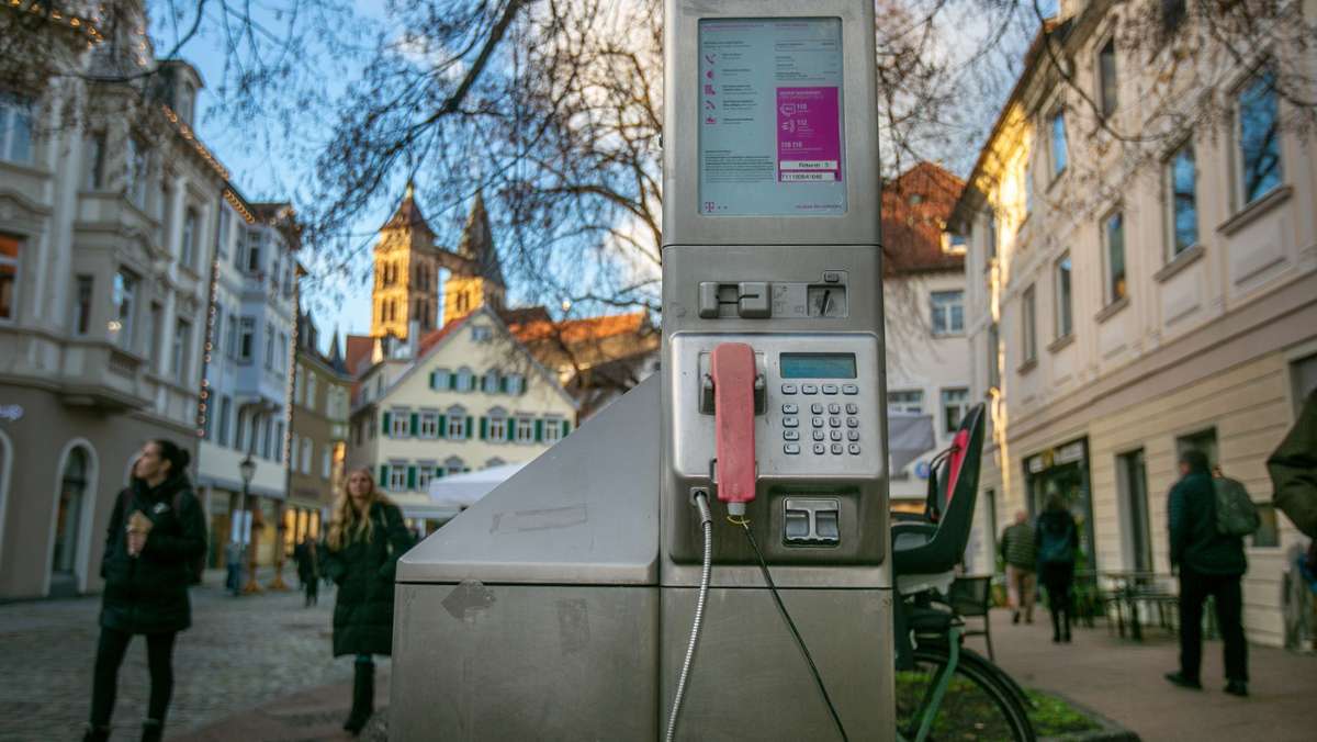 Ende einer Ära: Darum werden die Münztelefone in Esslingen bald abgebaut