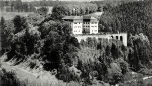 Schloss Grafeneck – abgelegen, schwer zugänglich – und damit der perfekte Tatort. Foto: Bildarchiv Gedenkstätte Grafeneck