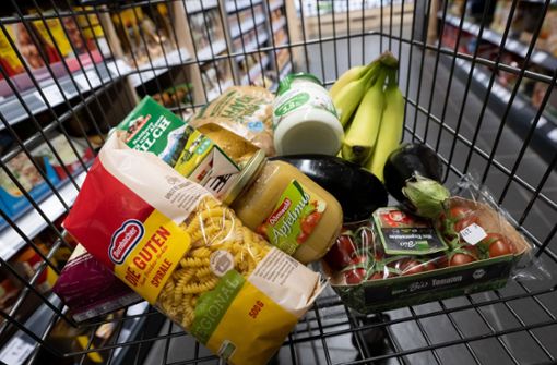 28 Prozent Steigerung binnen zwei Jahren: Die Preise für Nahrungsmittel sind explodiert – und gehen derzeit nur in winzigen Schritten wieder nach unten. Foto: dpa/Sven Hoppe