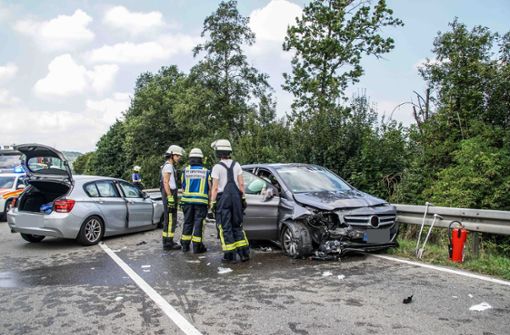 Bei dem Unfall nahe Grafenau wurden vier Menschen verletzt. Foto: SDMG