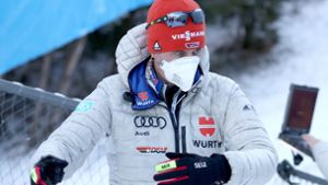 Es gibt viel zu analysieren: Skisprung-Bundestrainer Stefan Horngacher bei der Corona-Tournee. Foto: dpa/Daniel Karmann