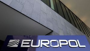 Europol stellt Millionen gefälschte Corona-Medikamenten sicher