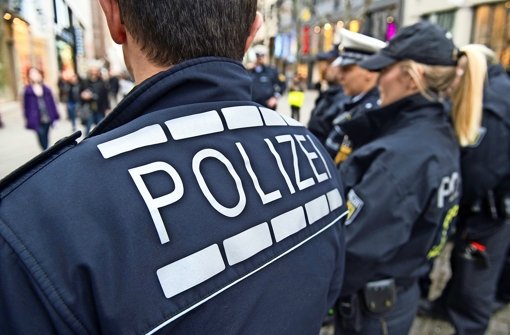 Stuttgarter Polizisten sollen für den Anti-Terror-Kampf besser ausgestattet werden. Foto: dpa