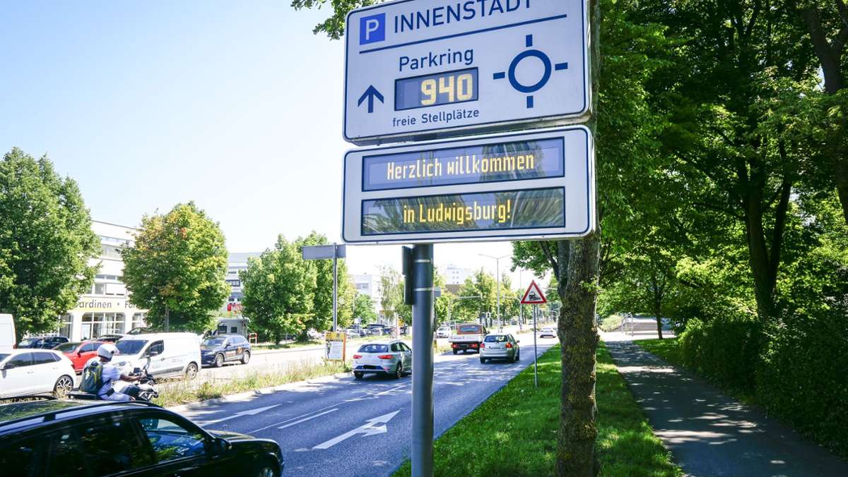 Verkehr in Ludwigsburg: Anwohner sollen nachts Parkhäuser nutzen