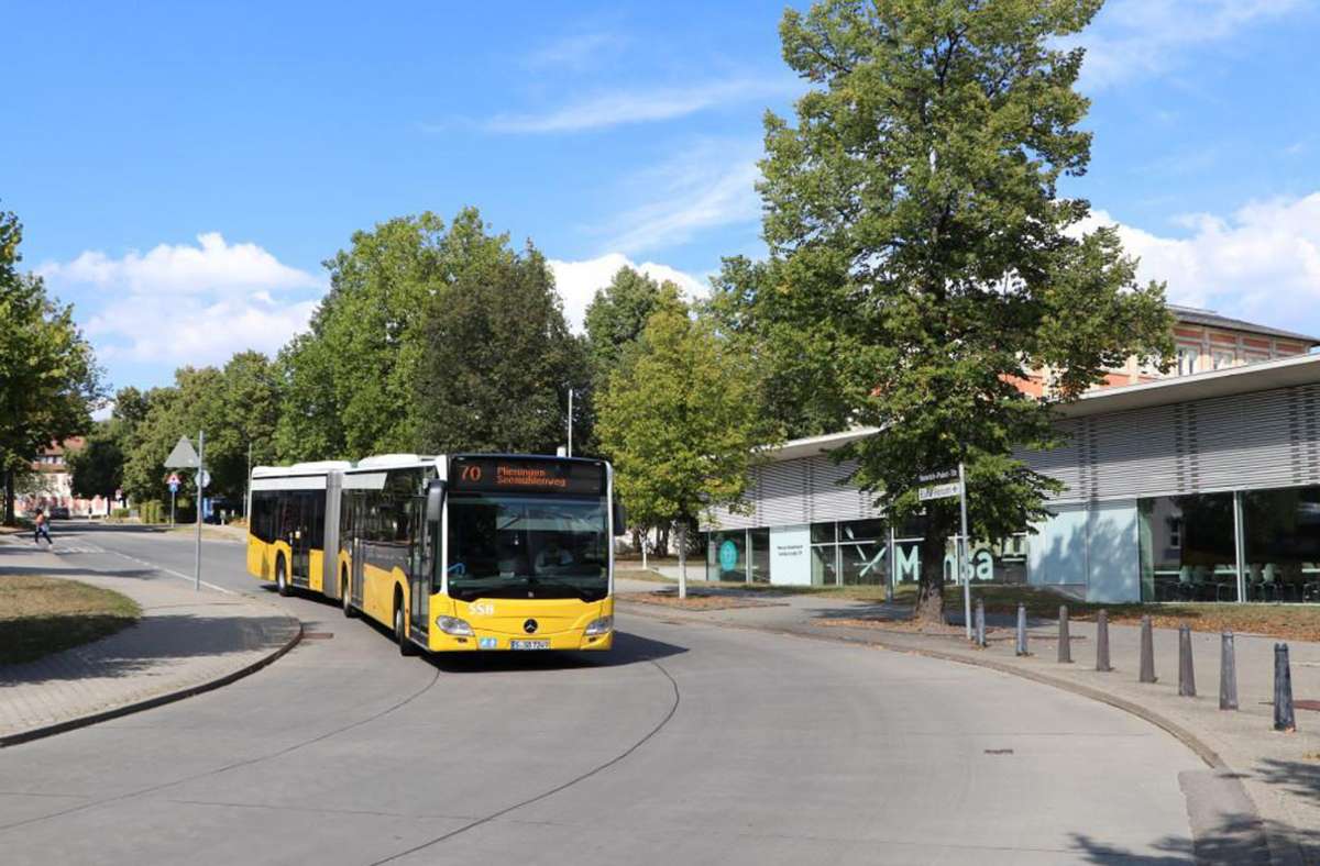 Die Uni Hohenheim hätte in der Heinrich-Papst-Straße gern eine verkehrsberuhigte Tempo-20-Zone. Foto: Uni Hohenheim/Leonhardmair