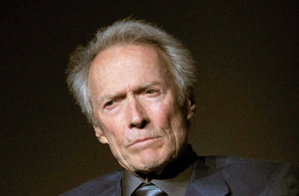 Hollywood-Urgestein Clint Eastwood sagte in einem Interview mit dem amerikanischen Magazin „Esquire“, dass er wohl Trump wählen werde, auch wenn er nicht in allen Aussagen mit ihm übereinstimmt.