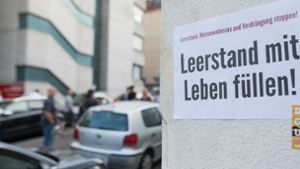 Hinweis an einem leer stehenden Haus in Stuttgart: Die Wohnungsnot in unseren Städten ist kaum zu übersehen. Foto: dpa