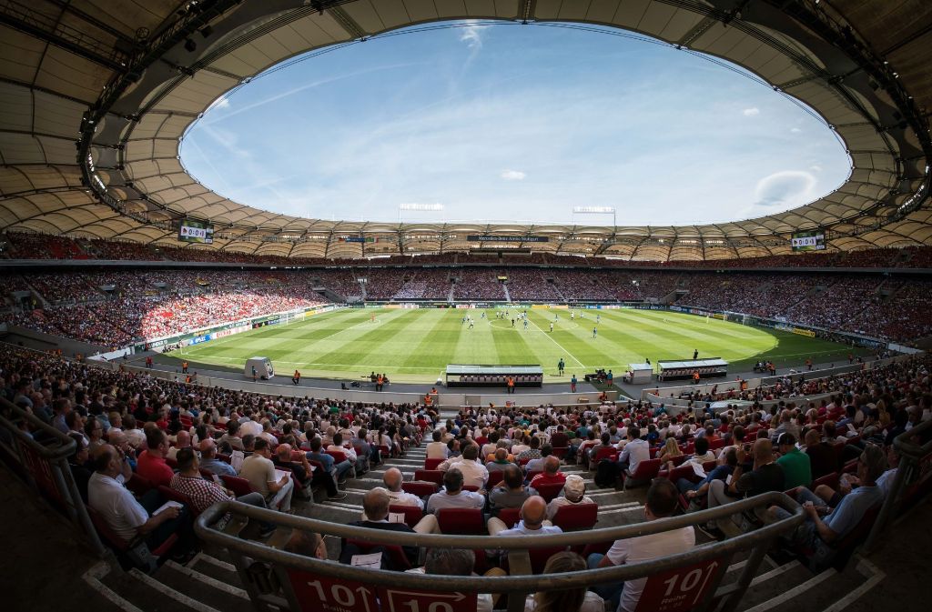 Findet die EM 2024 auch in der Stuttgarter Mercedes-Benz Arena statt? Foto: Lichtgut/Achim Zweygarth