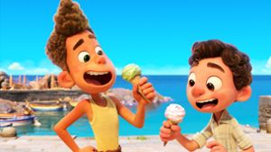 Hurra, ein  Eis: Alberto (links) und Luca erkunden die Menschenwelt. Foto: Pixar