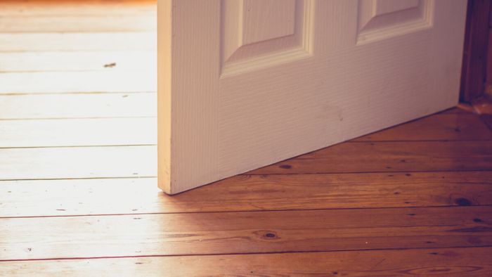 Tür schleift am Boden - 4 wirksame Tipps
