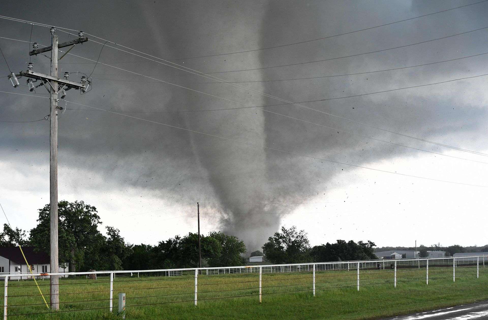 Tornado und Windhose: Das ist der Unterschied