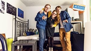 Vinzenz Baur, Sina Pünger und Philipp Galley (v.l.) wohnen in einer WG in Birkach. Foto: privat